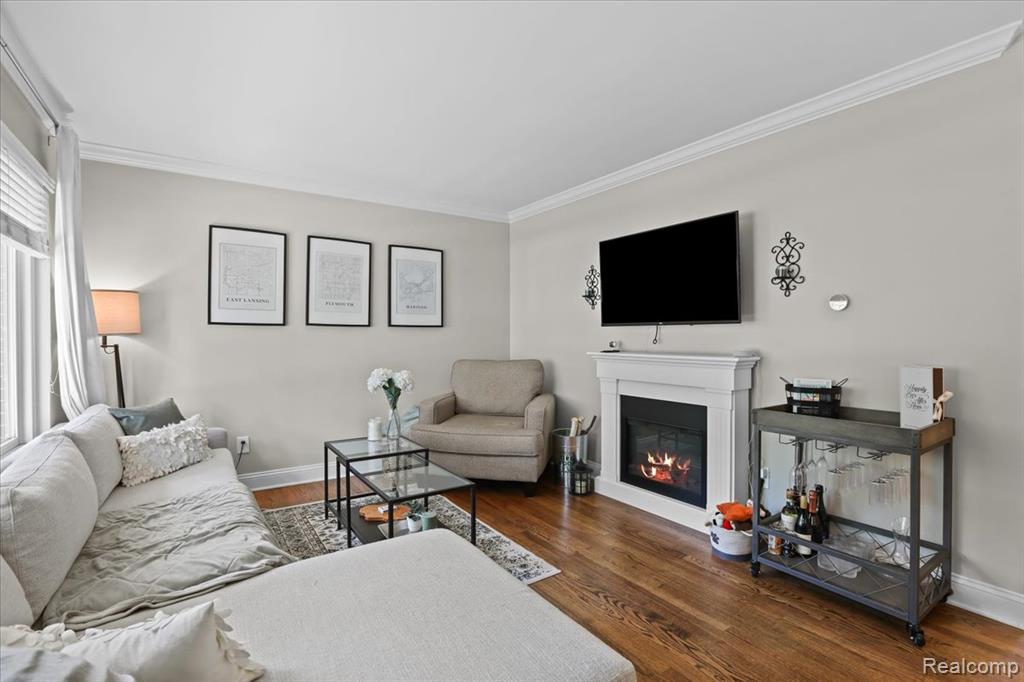 555 Lindsay Drive, Plymouth, MI 48170 — Photo 5