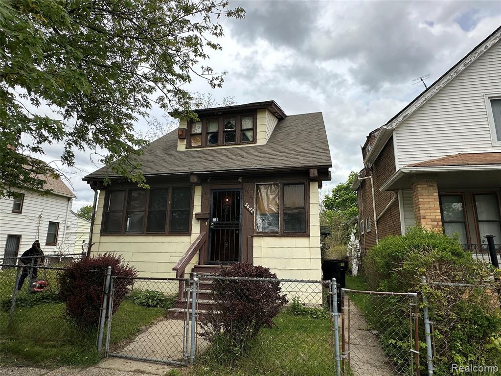 5042 Pennsylvania Street, Detroit, MI 48213 — front exterior