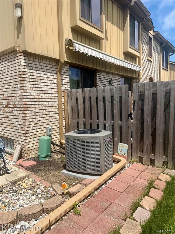 41694 Bedford, Canton, MI 48187 — Photo 17