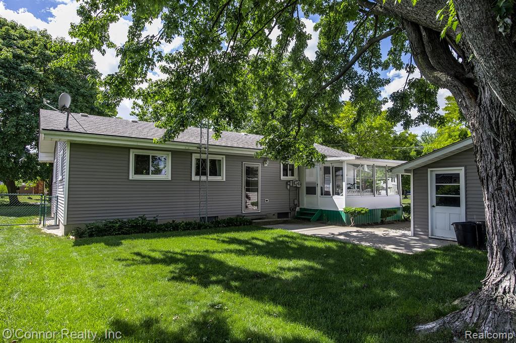 905 Virginia Avenue, Marysville, MI 48040 — Photo 28
