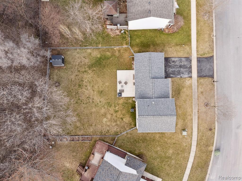 77 Coyote Court, Pinckney, MI 48169 — Photo 30