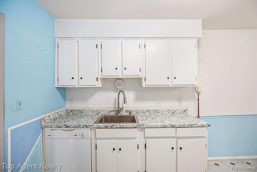 509 E University Drive, 508, Rochester, MI 48307 — Photo 11
