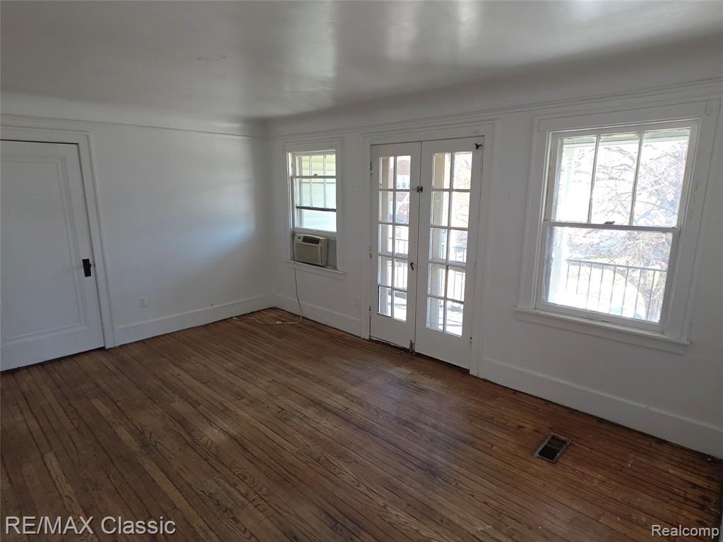15307 Biltmore Street, Detroit, MI 48227 — Photo 26