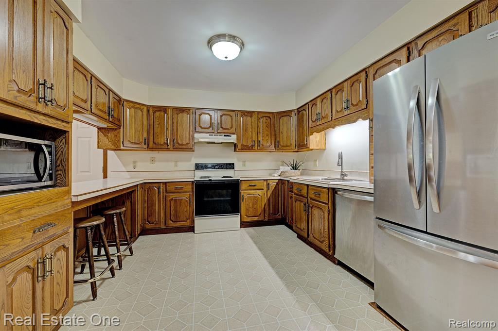 2225 LYNN Road, Sanford, MI 48657 — Photo 13