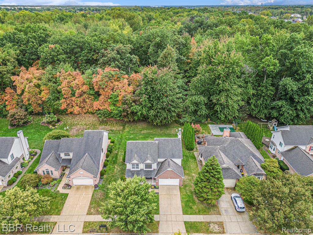 22795 Fawn Road, Brownstown, MI 48183 — Photo 31