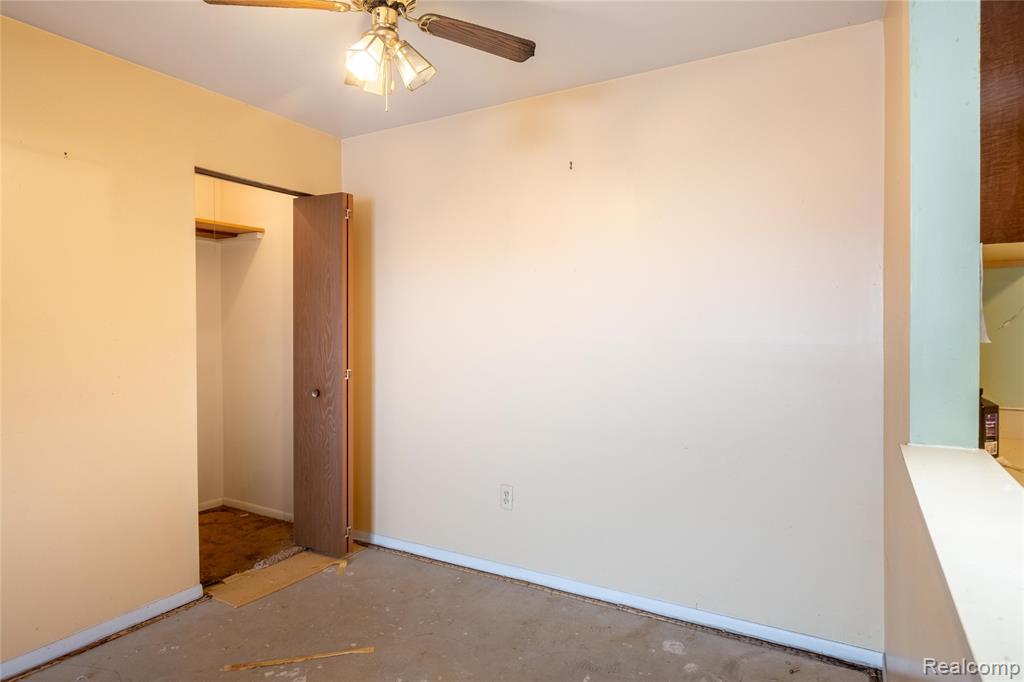 1476 W Chateau Vert Street, Ypsilanti, MI 48197 — Photo 9
