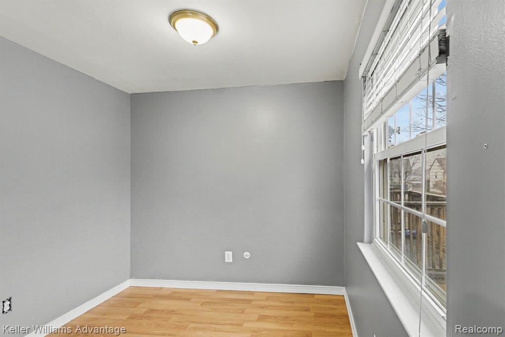 902 Chestnut Hill Drive, E, Auburn Hills, MI 48326 — Photo 13