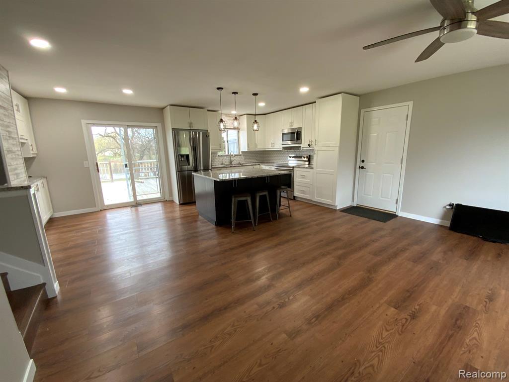 4544 HILLVIEW Shores, Clarkston, MI 48348 — Photo 4