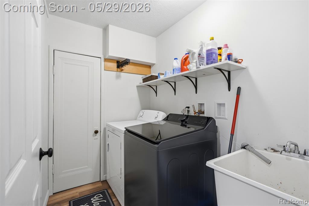 22349 Middlebelt Road, New Boston, MI 48164 — Photo 18