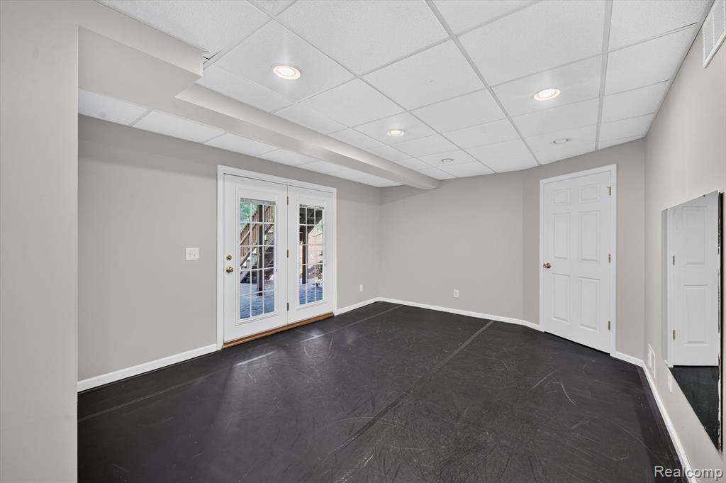 4895 Greenview Drive, Commerce Twp, MI 48382 — Photo 40