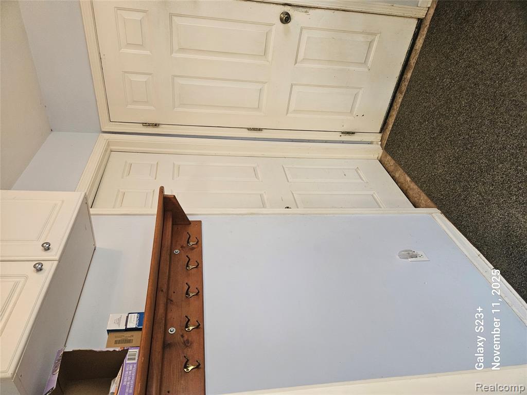 231 Kathy Circle, Linden, MI 48451 — Photo 11