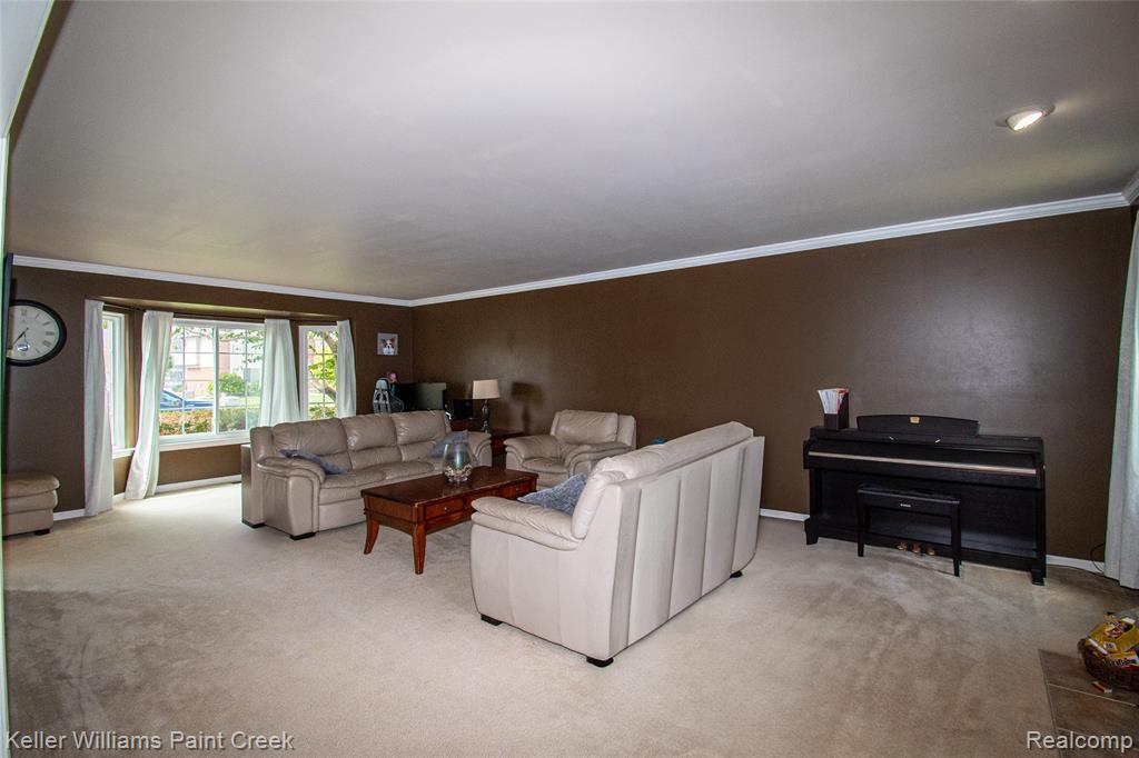 51610 Promenade Lane, New Baltimore, MI 48047 — Photo 9