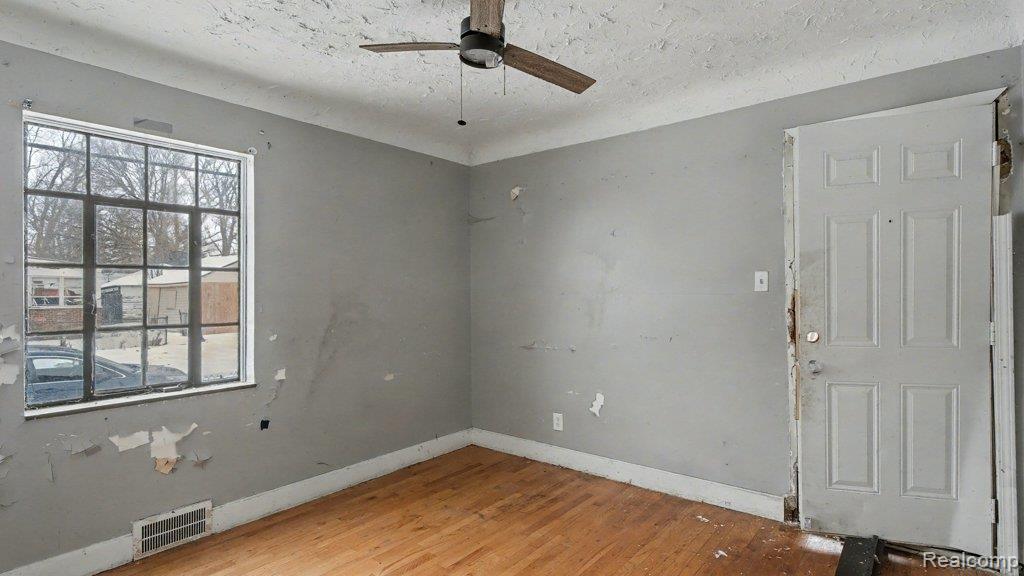 5818 Beaconsfield Street, Detroit, MI 48224 — Photo 14
