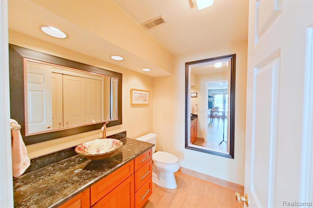 857 HURLEY Drive, Howell, MI 48843 — Photo 32