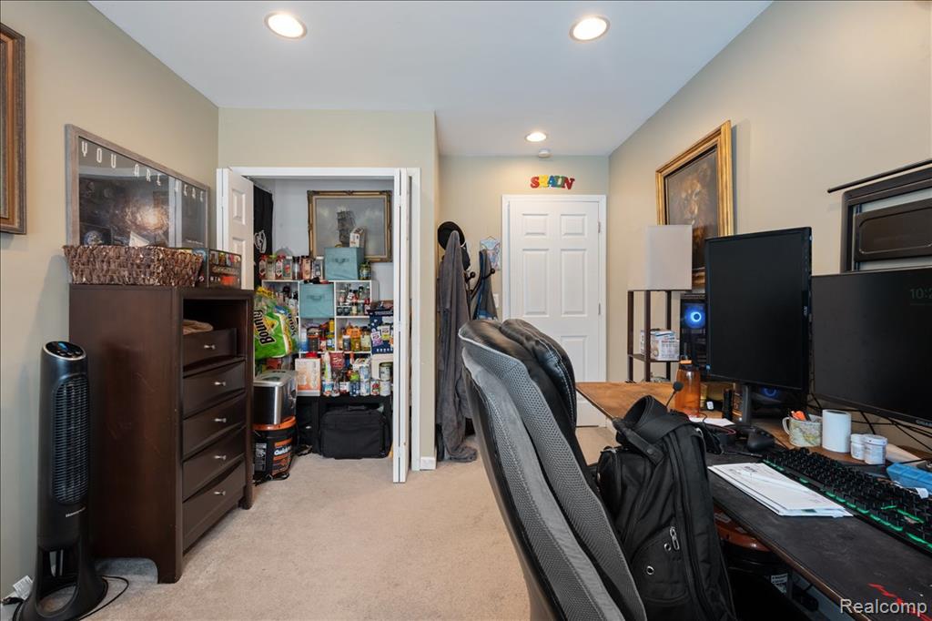 477 Barchester Street, Westland, MI 48186 — Photo 23