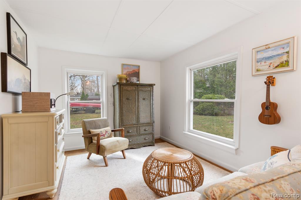 5145 OAKCLIFF Drive, Waterford, MI 48327 — Photo 11