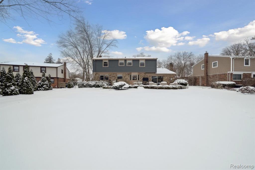 15946 WINCHESTER Drive, Northville, MI 48168 — Photo 44