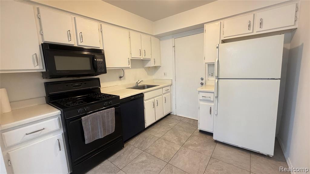 5802 Northfield Parkway, Troy, MI 48098 — Photo 8