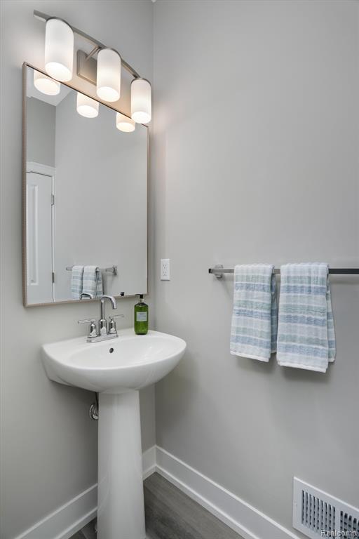 23601 Trailview Lane, 37, Farmington, MI 48336 — Photo 33