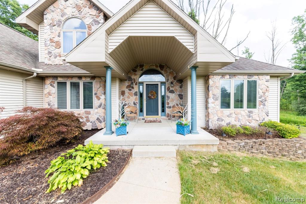 4695 Powell Drive, Mount Pleasant, MI 48858 — Photo 2