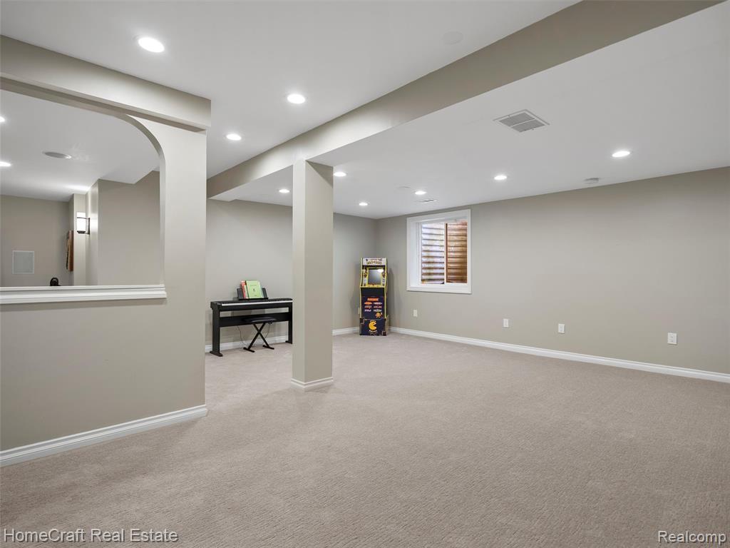 50211 Grant Street, Canton, MI 48188 — Photo 35