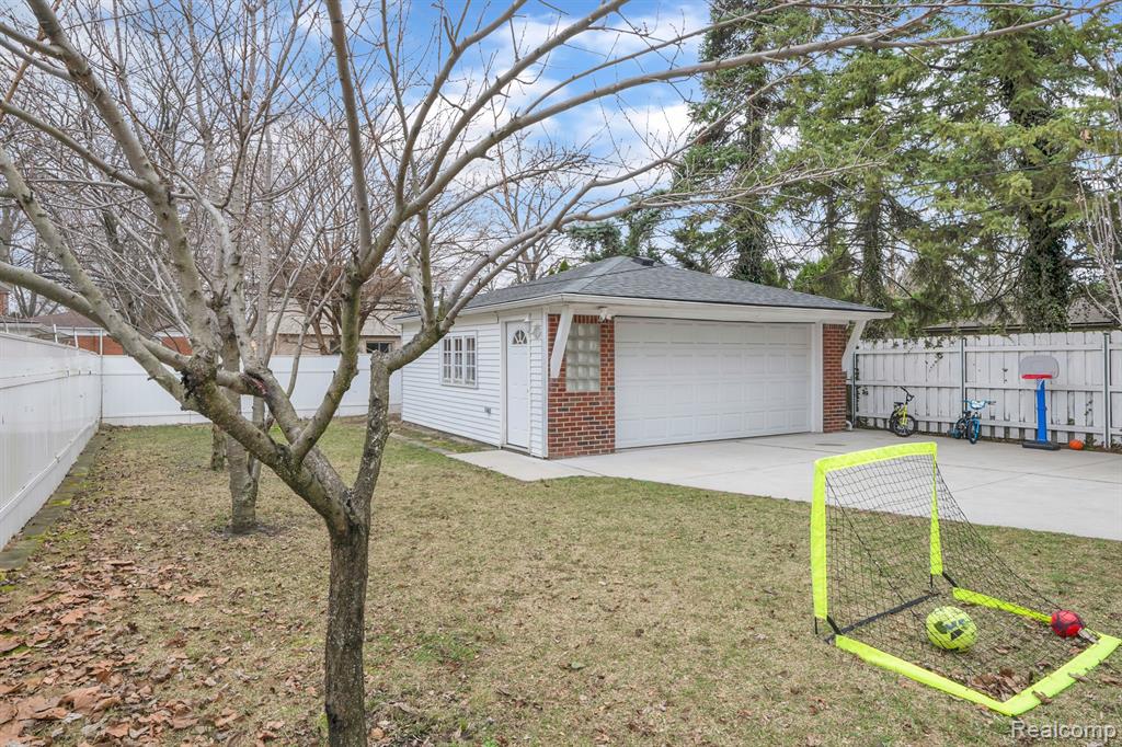 6651 NORBORNE Avenue, Dearborn Heights, MI 48127 — Photo 9