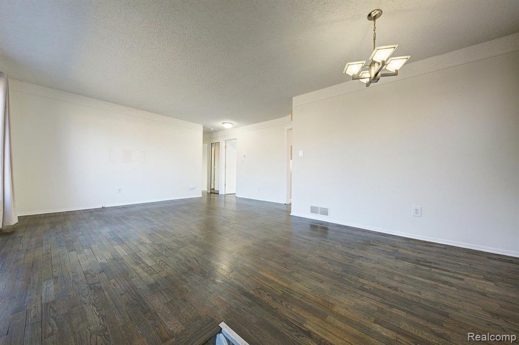 718 Easley Drive, Westland, MI 48186 — Photo 5