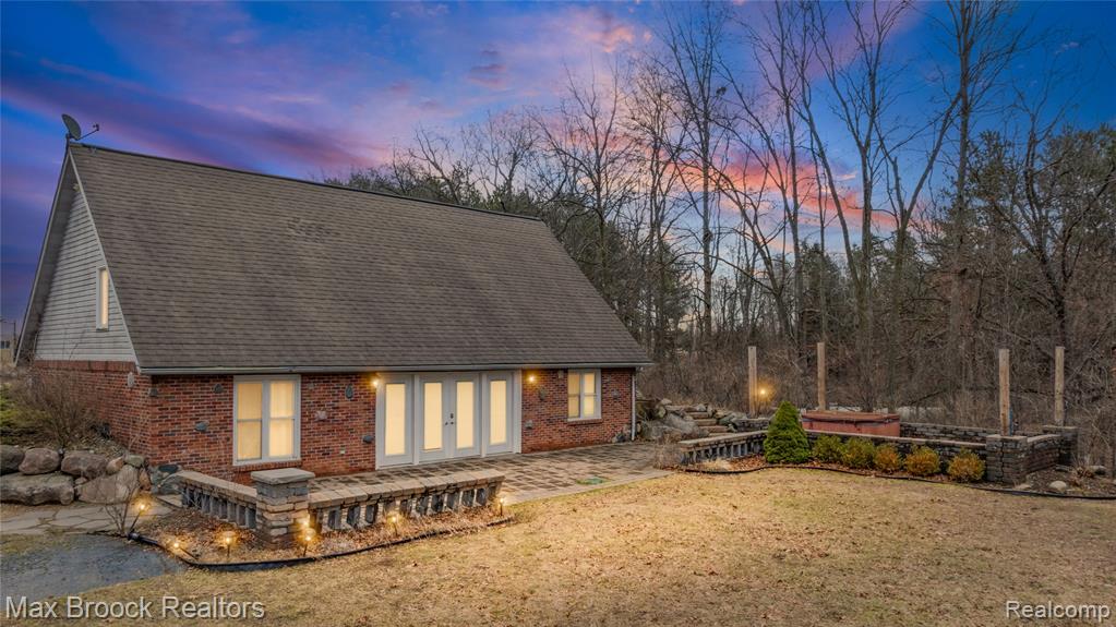 5186 Pinckney Road, Howell, MI 48843 — front exterior