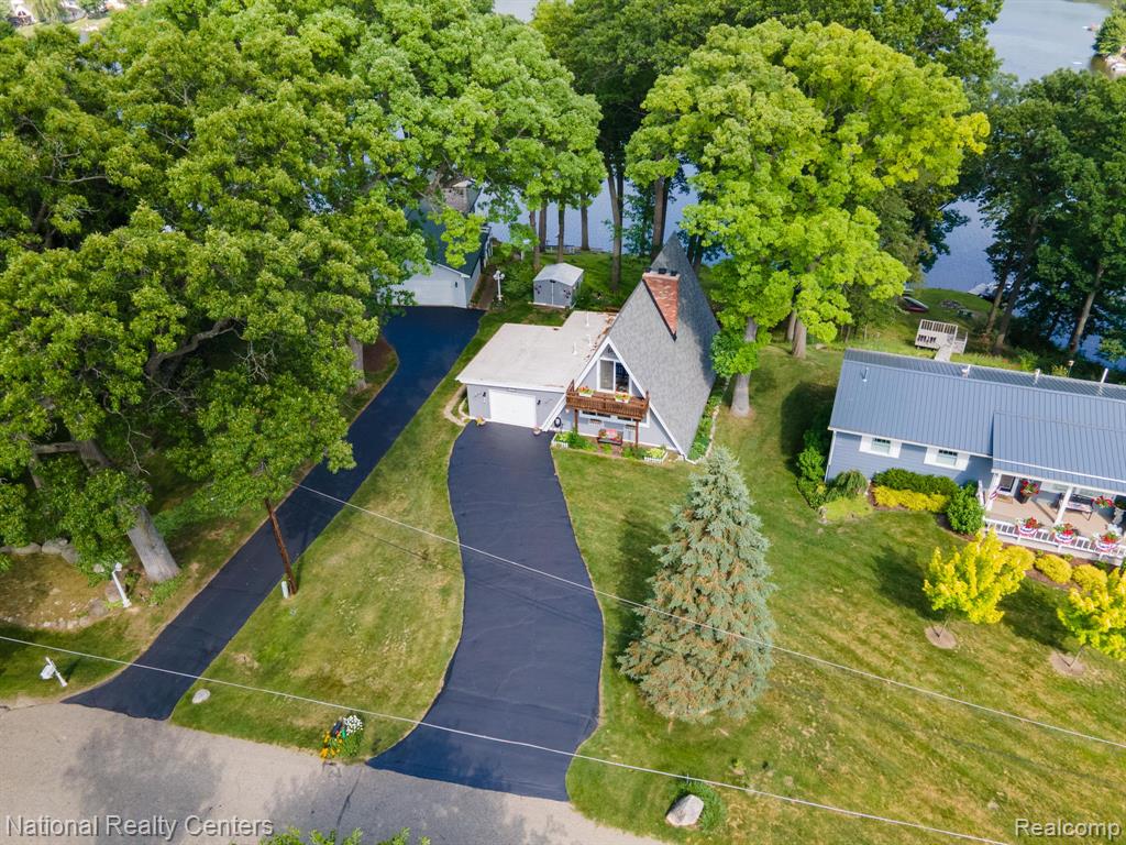 3627 Merritt Lake Drive, Metamora, MI 48455 — Photo 2