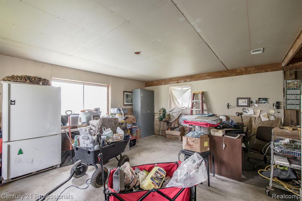 10207 DODGE Road, Otisville, MI 48463 — Photo 29