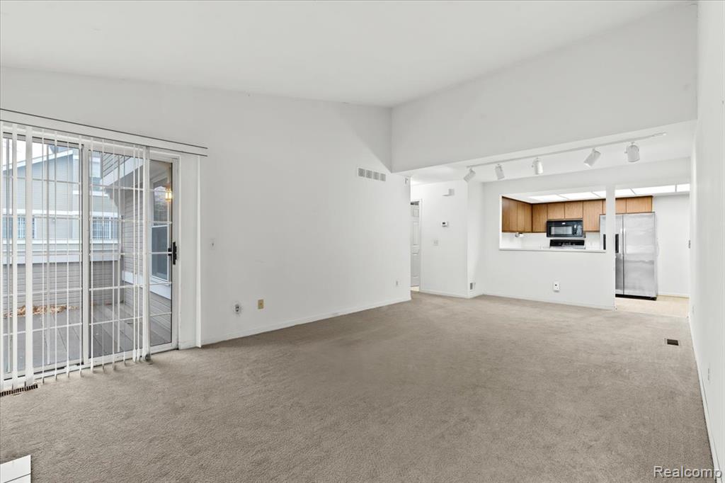 6798 Andiron Court, West Bloomfield, MI — Photo 6