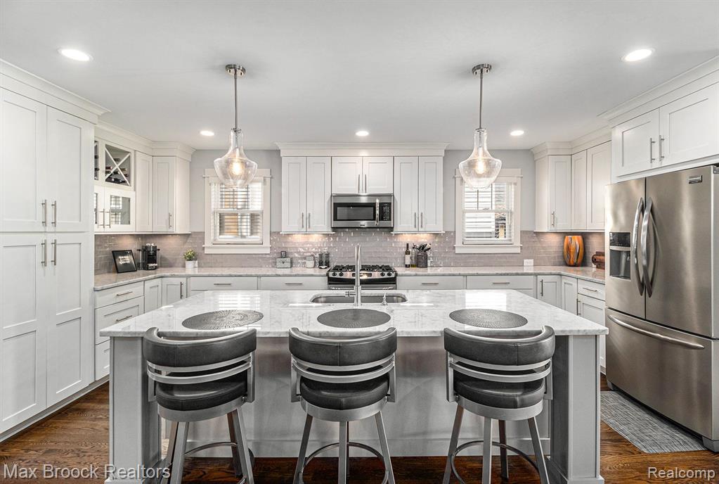 907 E 6TH Street, Royal Oak, MI 48067 — Photo 11