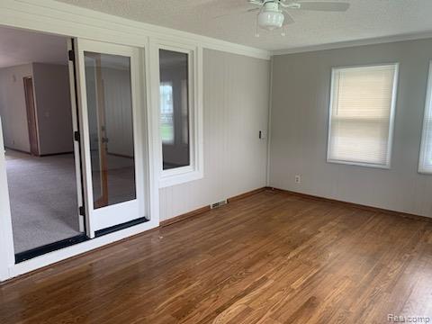 90 GRANADA Drive, White Lake, MI — Photo 11