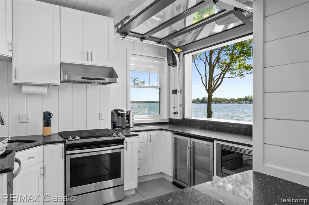 11478 E Shore Drive, Whitmore Lake, MI 48189 — Photo 14