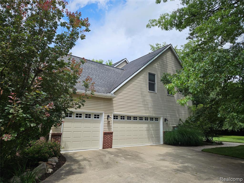 8499 Bishop Road, Brighton, MI 48116 — Photo 4