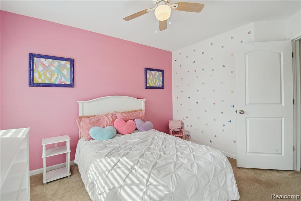 9998 ROLAN MEADOWS Drive, Belleville, MI 48111 — Photo 39