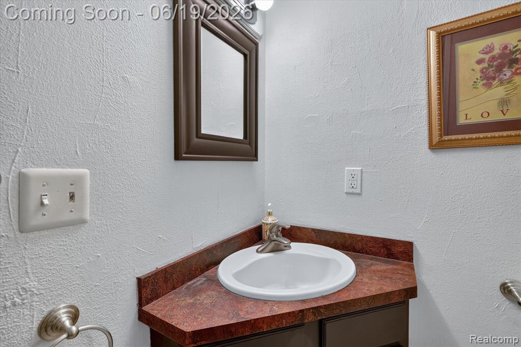 4200 Stockemer, White Lake, MI 48383 — Photo 34