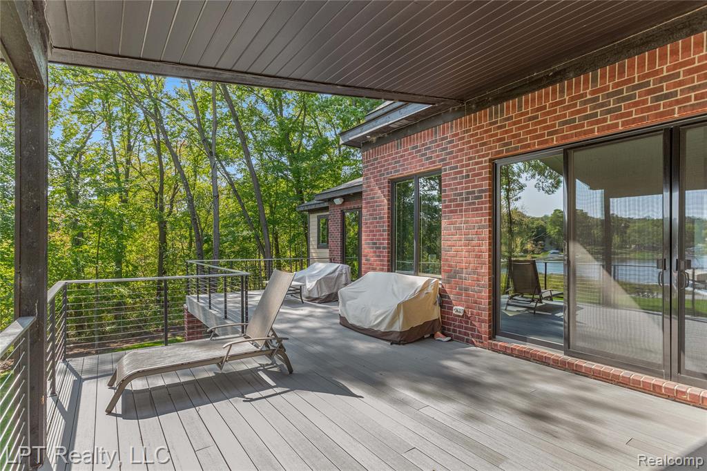 5029 Forest Valley Drive, Clarkston, MI 48348 — Photo 77