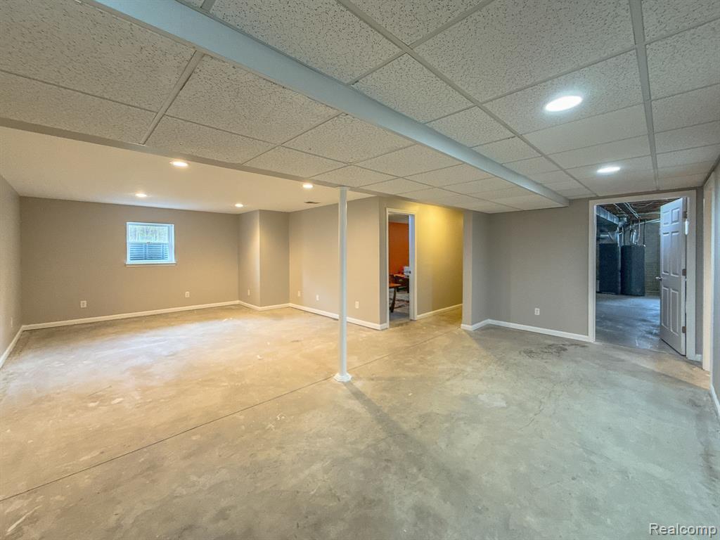 6310 MAPLE Avenue, Swartz Creek, MI 48473 — Photo 39