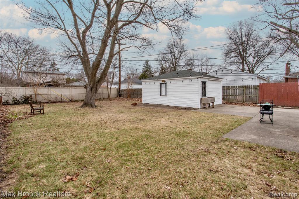 24460 Rosewood Street, Oak Park, MI 48237 — Photo 56