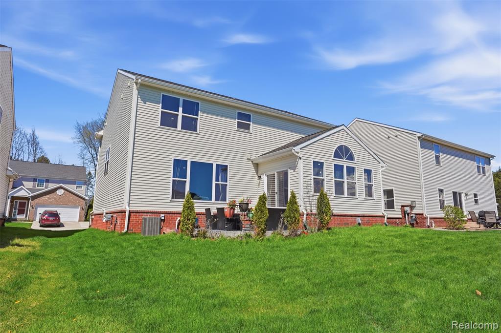 59625 Twin Pines Drive, New Hudson, MI 48165 — Photo 39