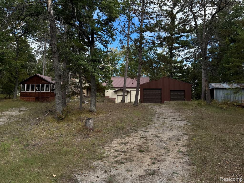 9246 Outing Place, Grayling, MI 49738 — Photo 35