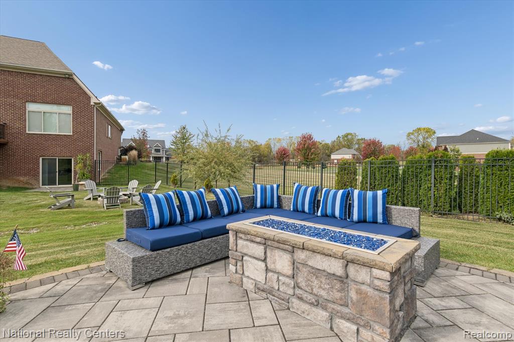 9888 Meadow View Court, Northville, MI 48167 — Photo 62