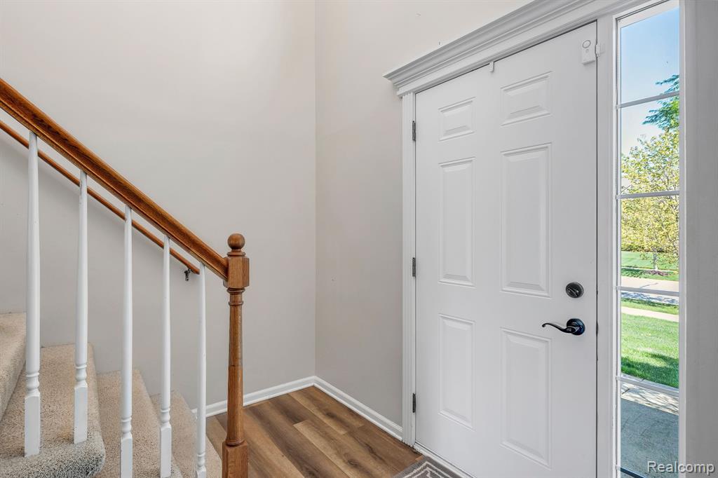 57879 CIDER MILL Drive, New Hudson, MI 48165 — Photo 8