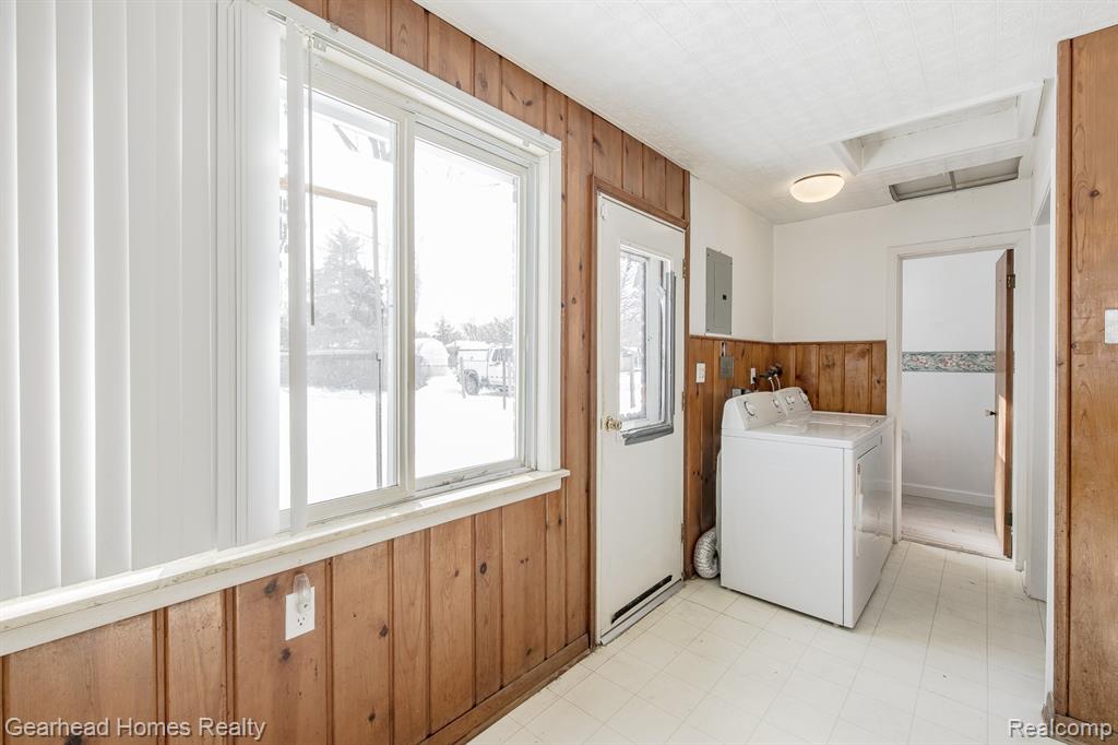 2340 Rollins Street, Grand Blanc, MI 48439 — Photo 17