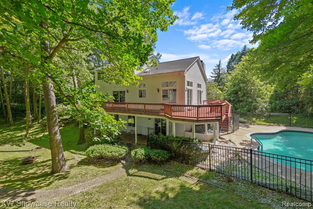 6255 WHISPERING MEADOWS Drive, White Lake, MI 48383 — Photo 51