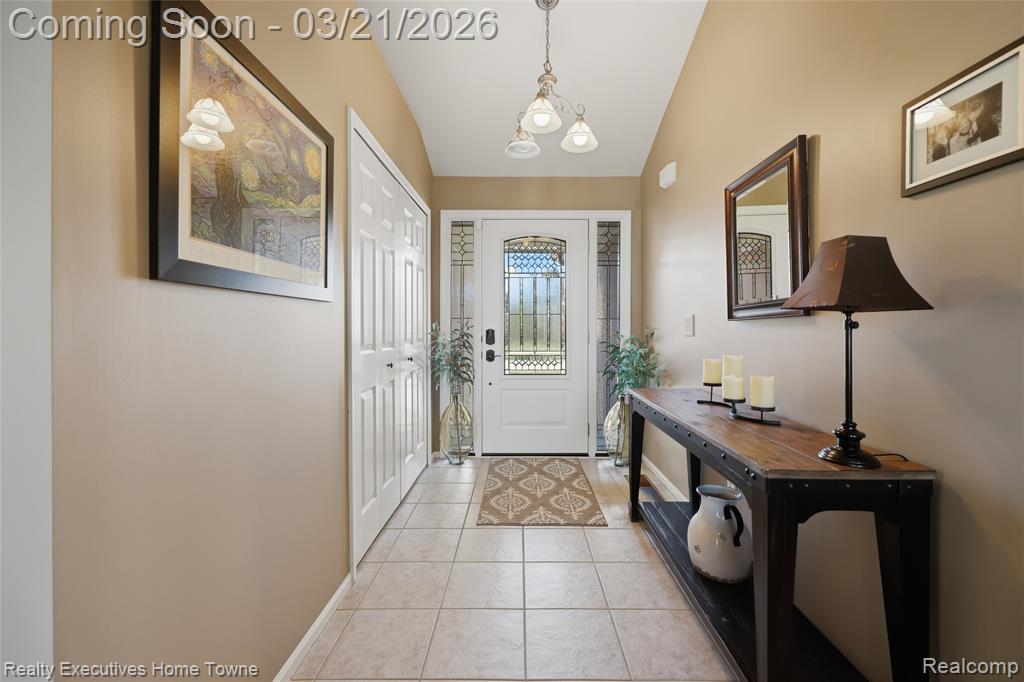 49266 Shenandoah Drive, Macomb, MI 48044 — Photo 9