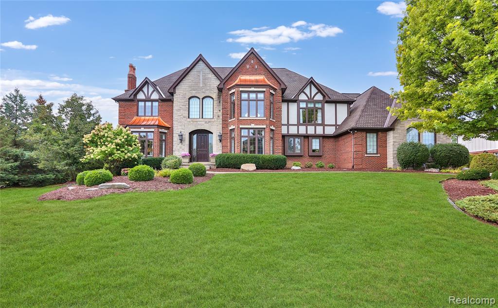 5826 Murfield Drive, Rochester, MI 48306 — Photo 3
