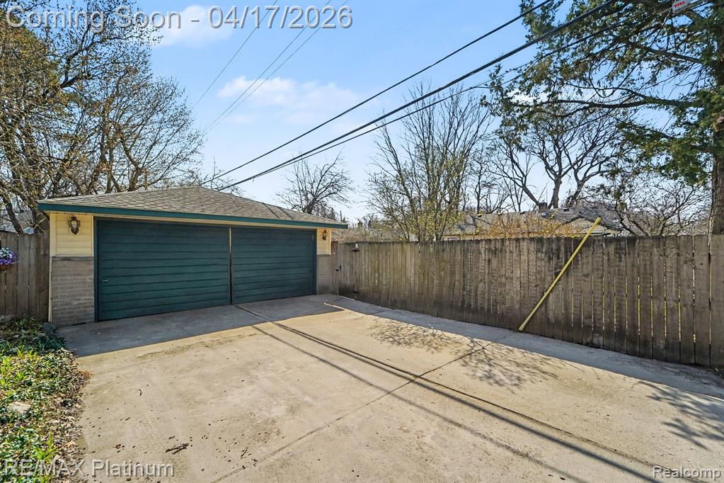 510 N Campbell Road, Royal Oak, MI 48067 — Photo 15
