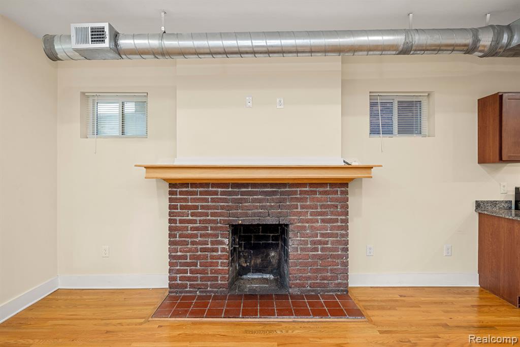 524 E Kirby Street, Detroit, MI 48202 — Photo 5